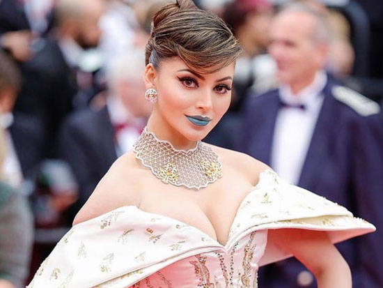 Urvashi Rautela Stuns On Red Carpet With Blue Lipstick
